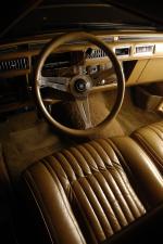 Cadillac Seville Custom 1976 года